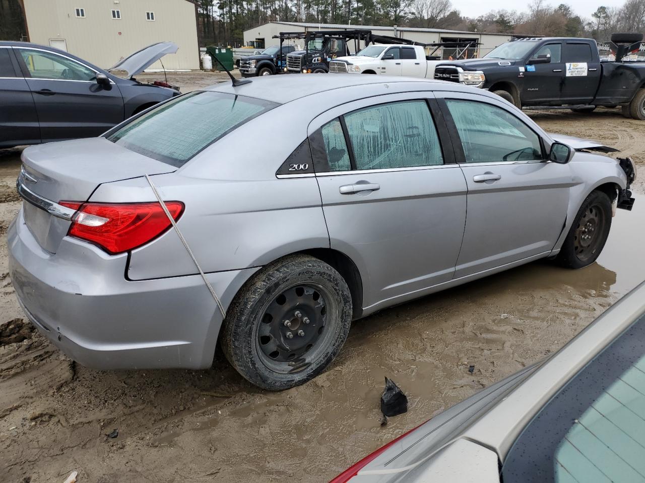 Obraz 3 z 2014 CHRYSLER 200 LX 2014 z VIN 1C3CCBAB1EN213845