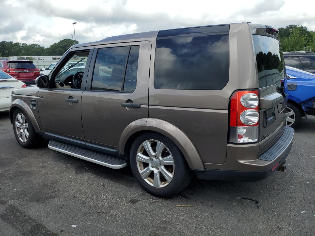 Image 2 of Land Rover Lr4 Hse 2015 with VIN SALAG2V67FA776288