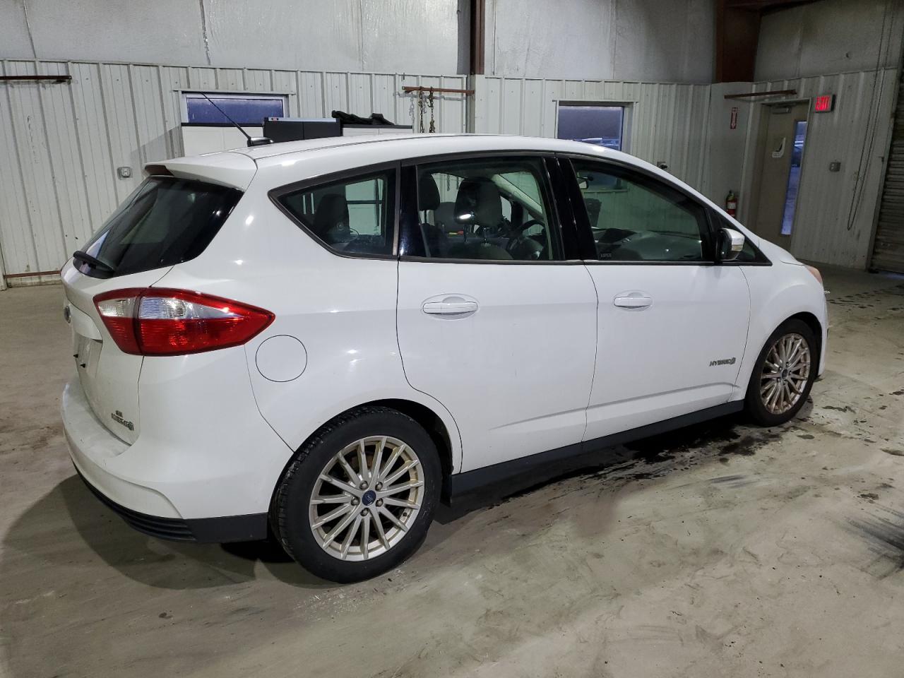 Image 3 of 2015 FORD C-MAX SE 2015 with VIN 1FADP5AU6FL116618