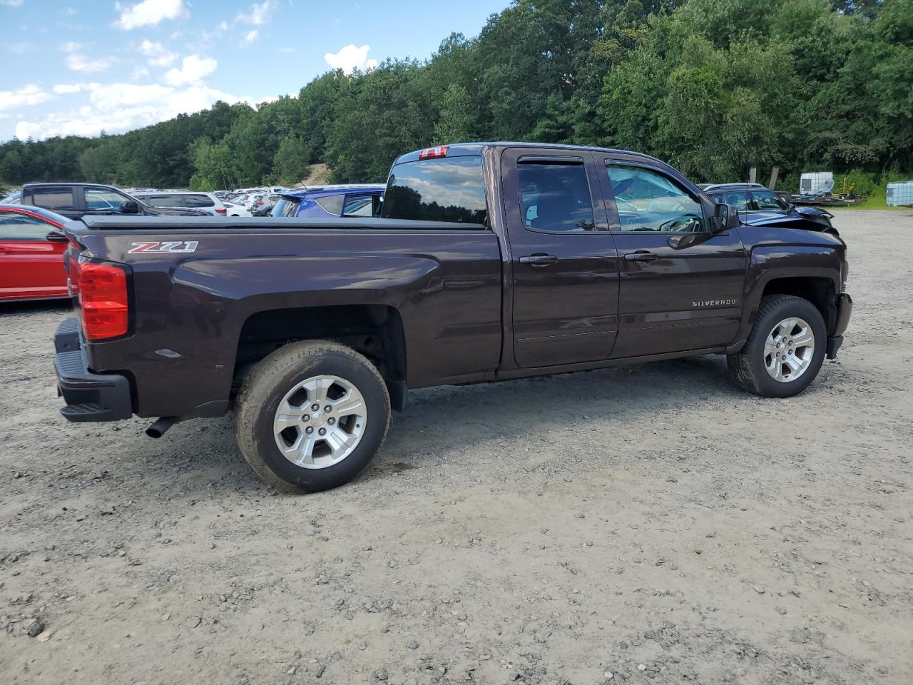 Image 3 of 2016 CHEVROLET SILVERADO K1500 LT 2016 with VIN 1GCVKREC3GZ269669