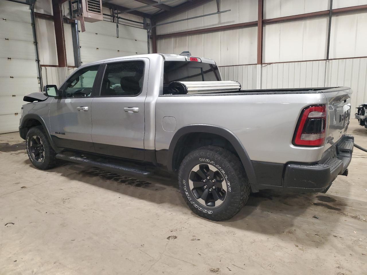 Изображение 2 2020 RAM 1500 REBEL 2020 с VIN 1C6SRFLT2LN223596