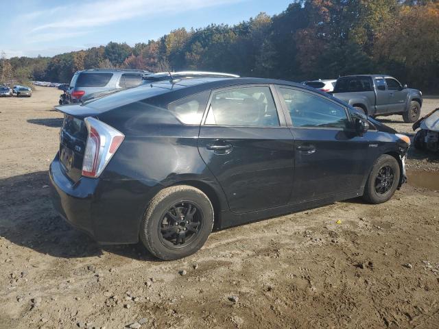 Image 3 of 2014 TOYOTA PRIUS  2014 with VIN JTDKN3DU1E1772419
