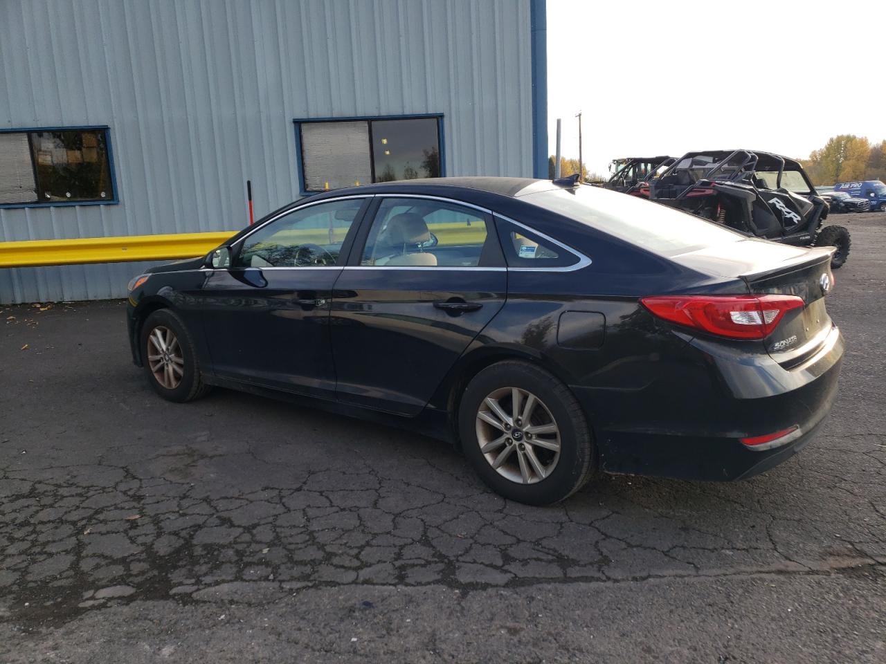 Изображение 2 2017 HYUNDAI SONATA SE 2017 с VIN 5NPE24AF5HH555504