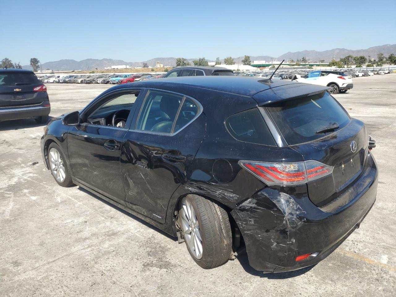Изображение 2 2012 LEXUS CT 200 2012 с VIN JTHKD5BH8C2076795