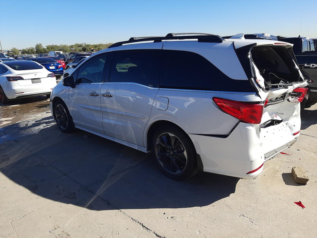Image 2 of 2022 HONDA ODYSSEY ELITE 2022 with VIN 5FNRL6H92NB049228