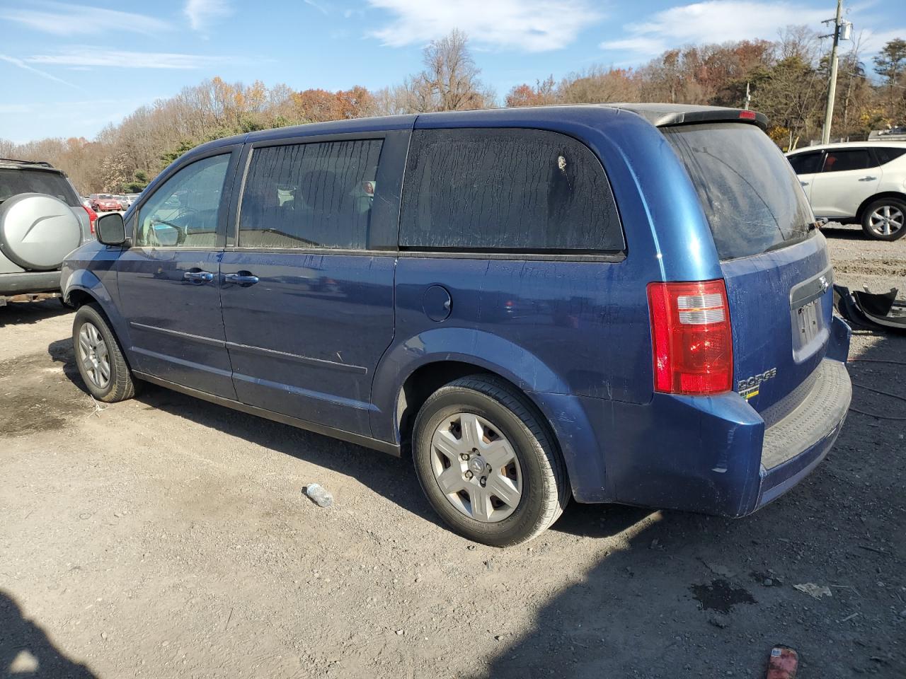 Image 2 of Dodge Grand Caravan Se 2010 with VIN 2D4RN4DE6AR165826