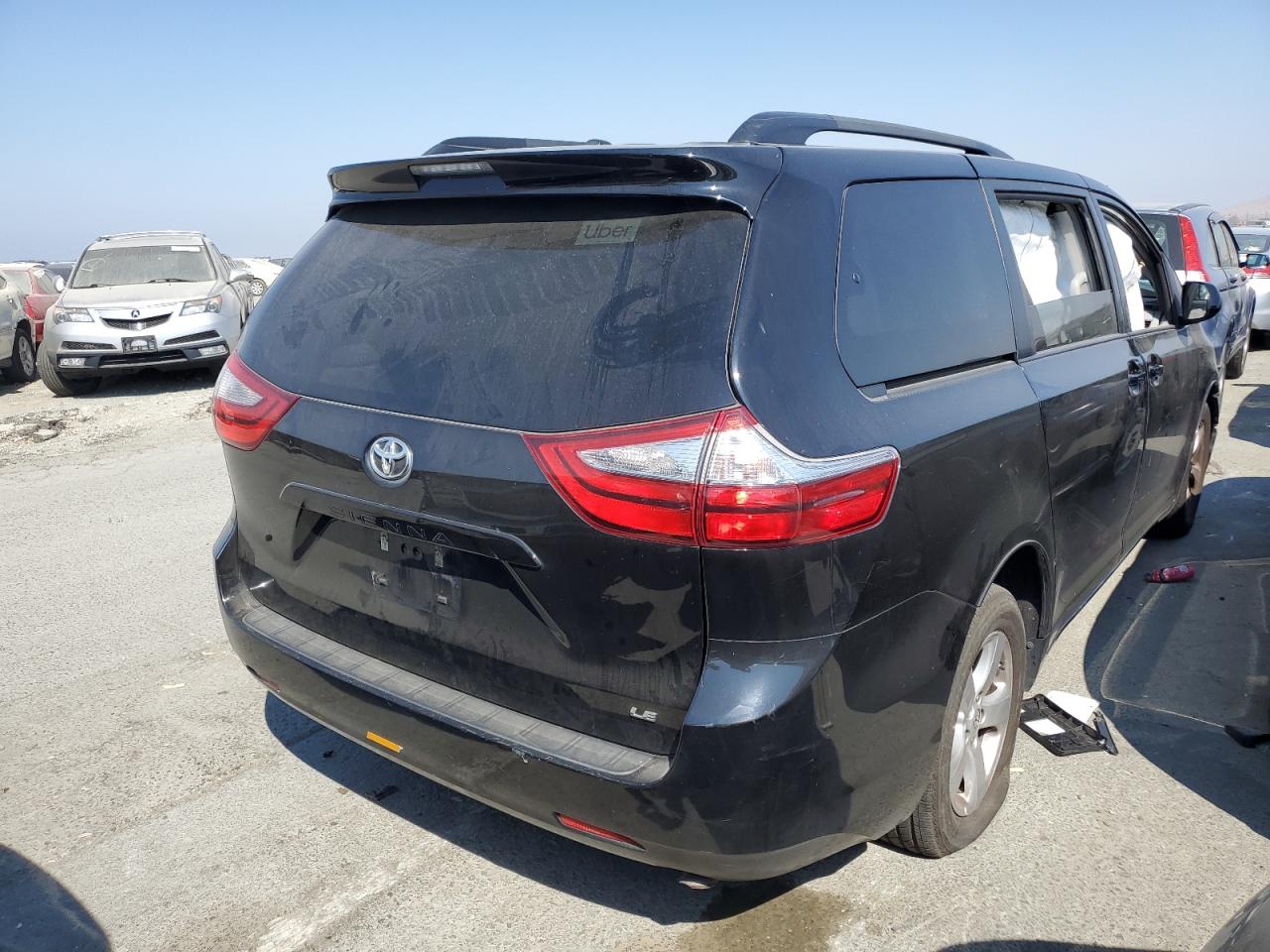 Image 3 of 2017 TOYOTA SIENNA LE 2017 with VIN 5TDKZ3DC3HS882987