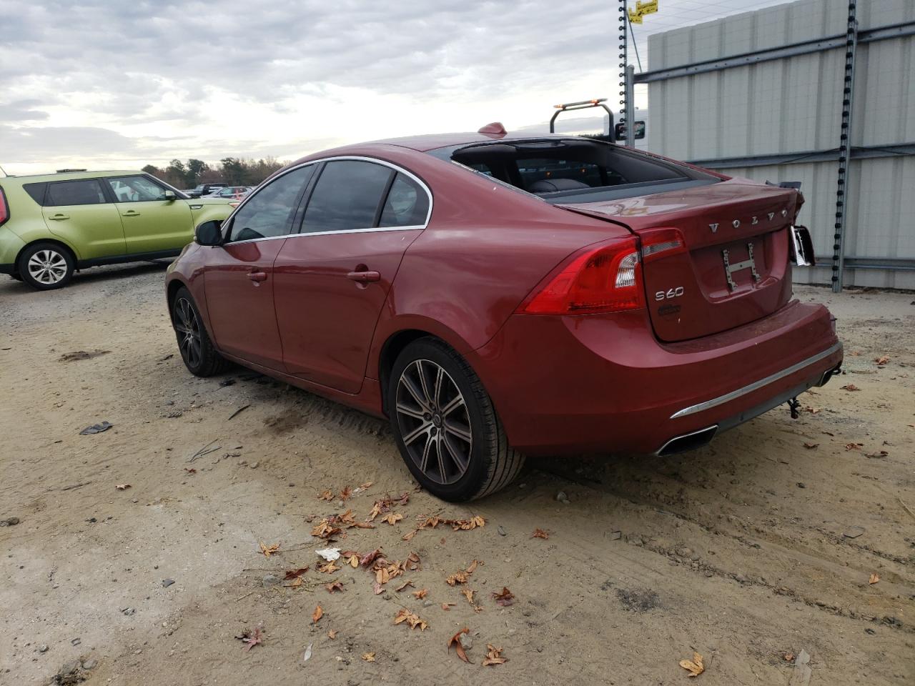 Изображение 2 2016 VOLVO S60 PREMIER 2016 с VIN LYV402FK2GB097897