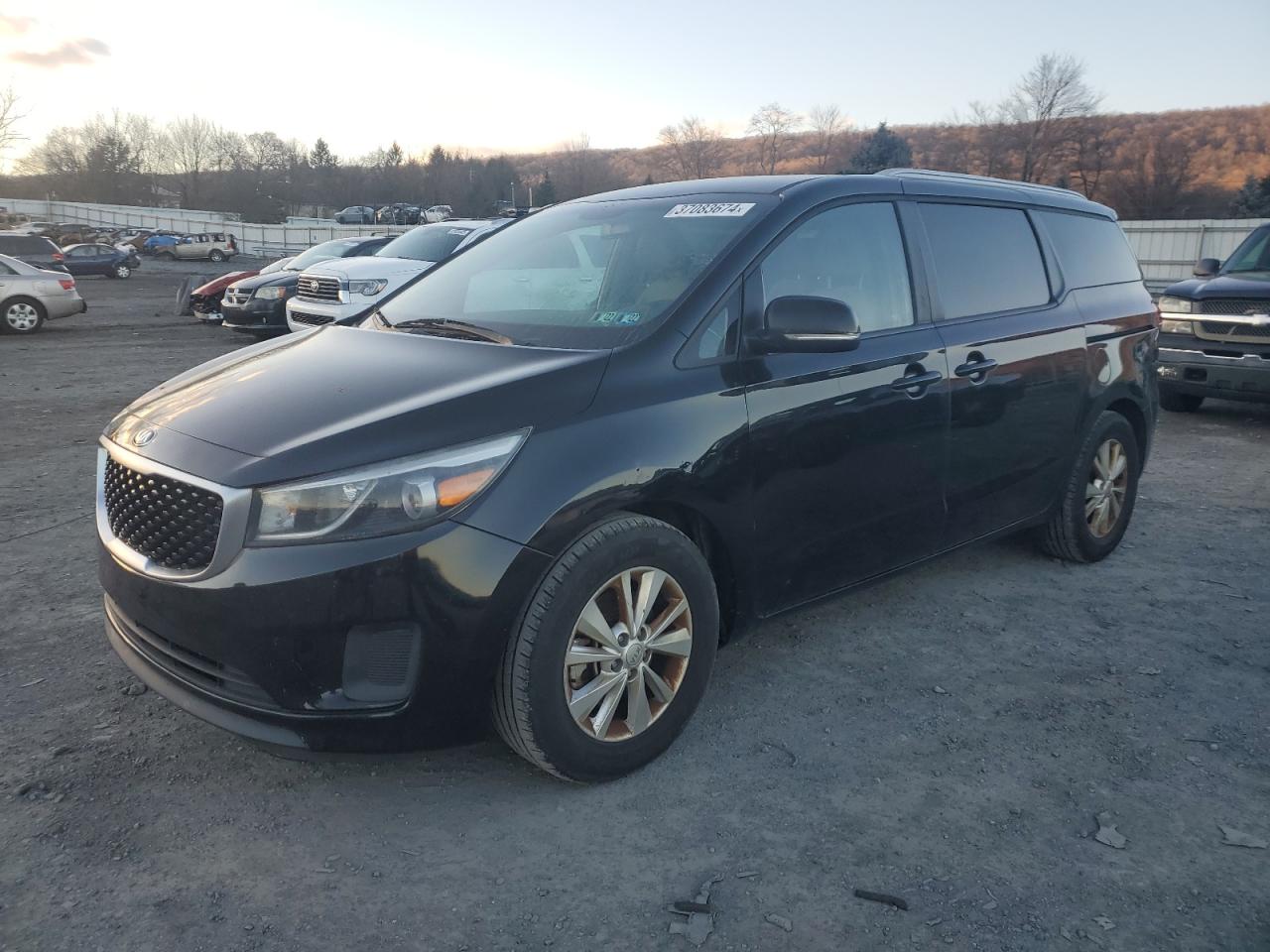 Image 1 of 2016 KIA SEDONA LX 2016 with VIN KNDMB5C13G6088482