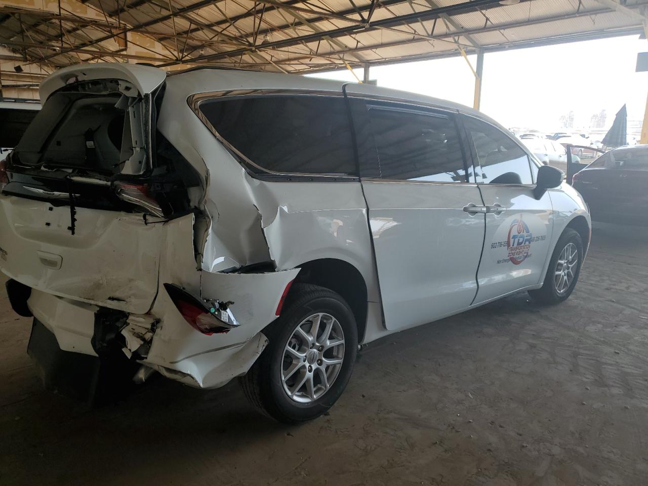 Obraz 3 z 2022 CHRYSLER VOYAGER LX 2022 z VIN 2C4RC1CG8NR204796