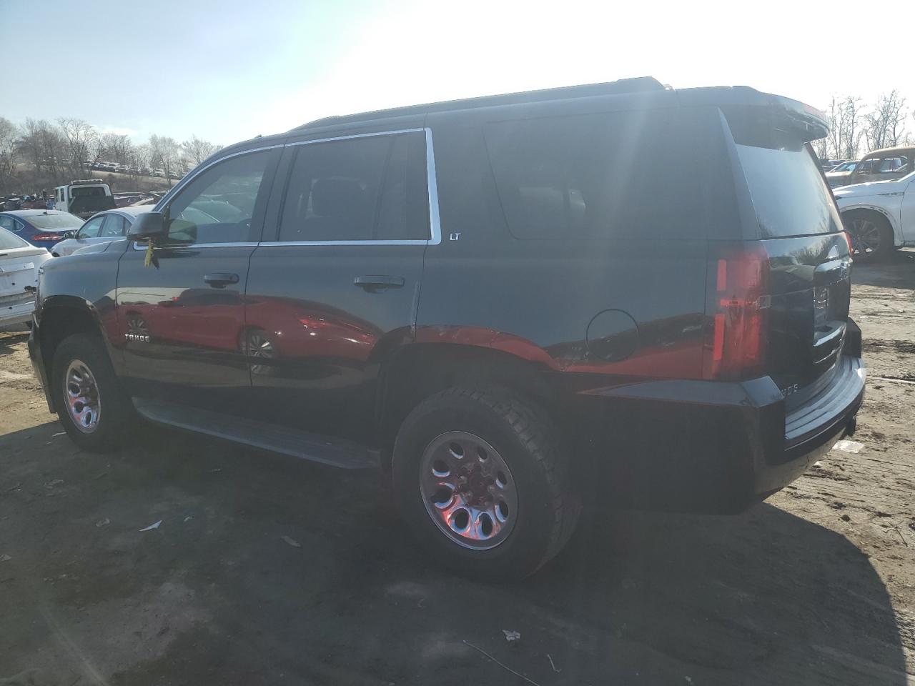 Image 2 of 2015 CHEVROLET TAHOE K1500 LT 2015 with VIN 1GNSKBKC8FR720485