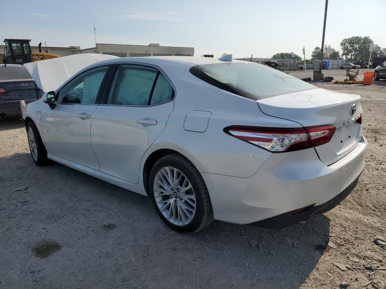 Image 2 of 2020 TOYOTA CAMRY XLE 2020 with VIN 4T1F31AK8LU527896