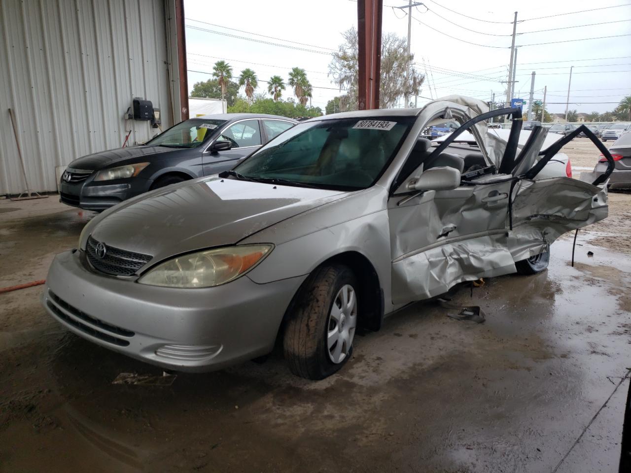 Image 1 of 2003 TOYOTA CAMRY LE 2003 with VIN 4T1BE32K23U771952