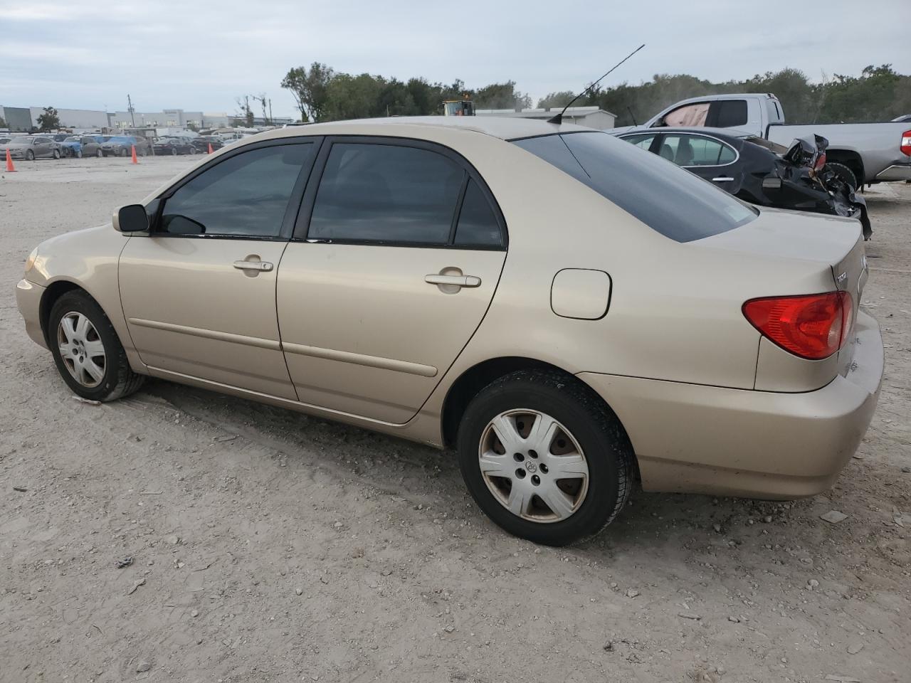 Изображение 2 2005 TOYOTA COROLLA CE 2005 с VIN 1NXBR30E75Z414335