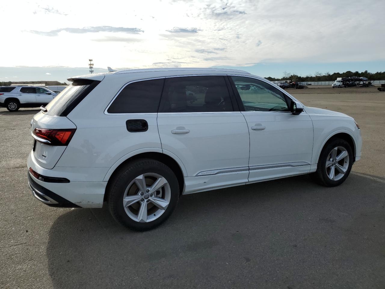 Изображение 3 2020 AUDI Q7 PREMIUM 2020 с VIN WA1AJAF70LD006528