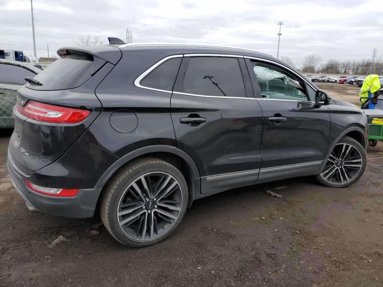 Obraz 3 z 2017 LINCOLN MKC RESERVE 2017 z VIN 5LMTJ3DHXHUL02212