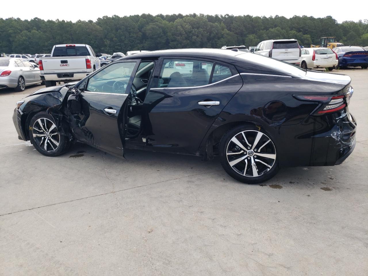 Image 2 of 2022 NISSAN MAXIMA SV 2022 with VIN 1N4AA6CV3NC501455