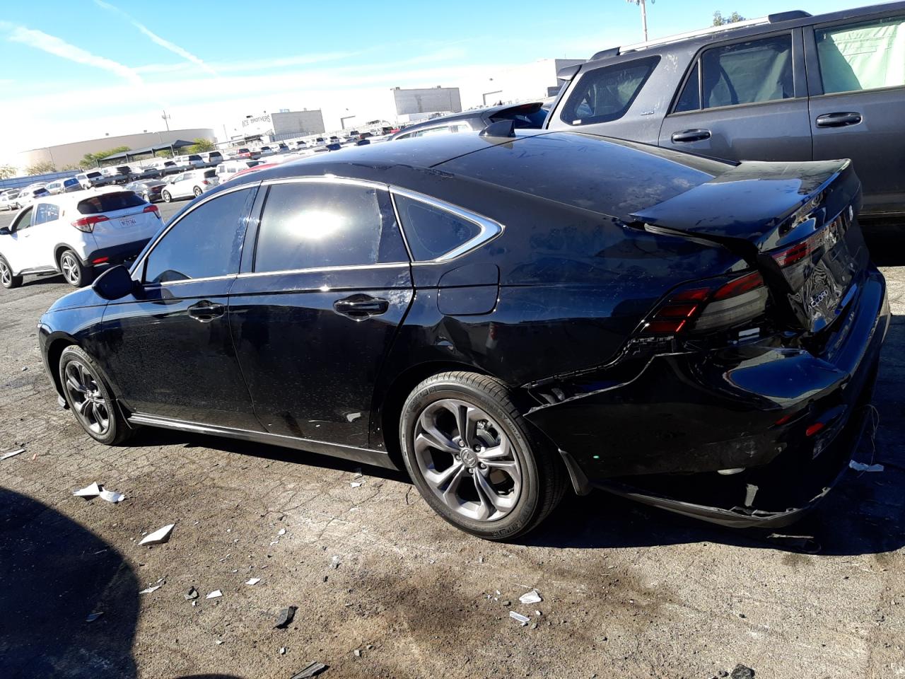 Изображение 2 2023 HONDA ACCORD EX 2023 с VIN 1HGCY1F34PA047082