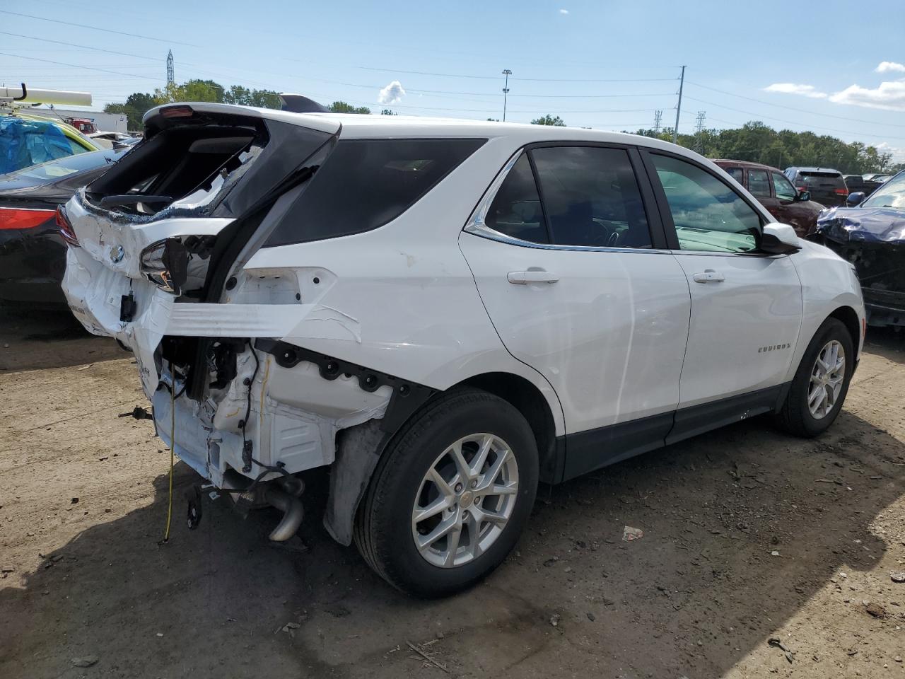 Image 3 of 2022 CHEVROLET EQUINOX LT 2022 with VIN 3GNAXKEV9NL305448