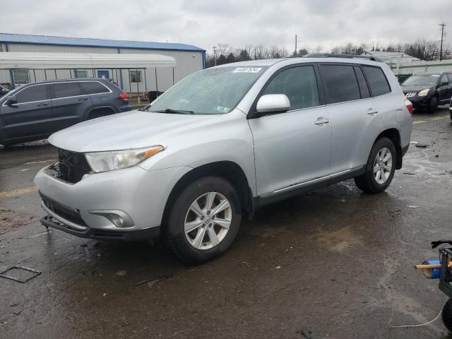 Obraz 1 z 2013 TOYOTA HIGHLANDER BASE 2013 z VIN 5TDBK3EH7DS211444
