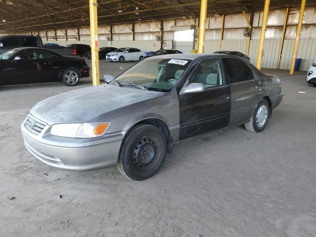 Obraz 1 z 2000 TOYOTA CAMRY LE 2000 z VIN 4T1BF22K41U117359