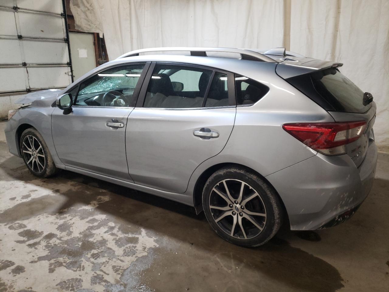 Obraz 2 z 2018 SUBARU IMPREZA LIMITED 2018 z VIN 4S3GTAT66J3753690