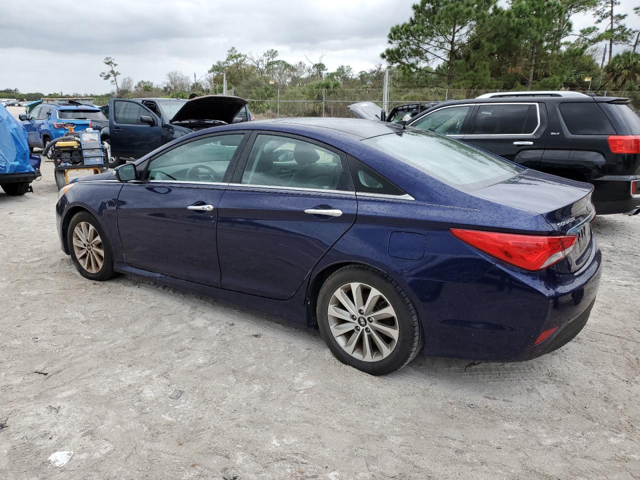 Image 2 of 2014 HYUNDAI SONATA SE 2014 with VIN 5NPEC4AC3EH947461