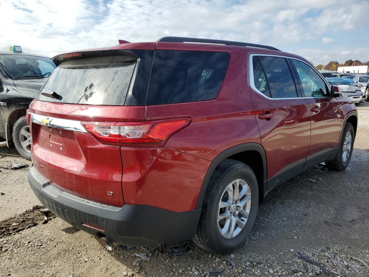 Obraz 3 z 2020 CHEVROLET TRAVERSE LT 2020 z VIN 1GNERGKWXLJ324469