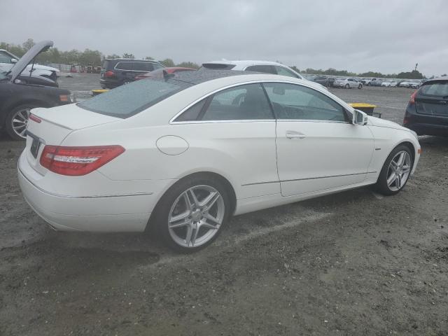 Image 3 of 2012 MERCEDES-BENZ E 350 2012 with VIN WDDKJ5KB5CF140196
