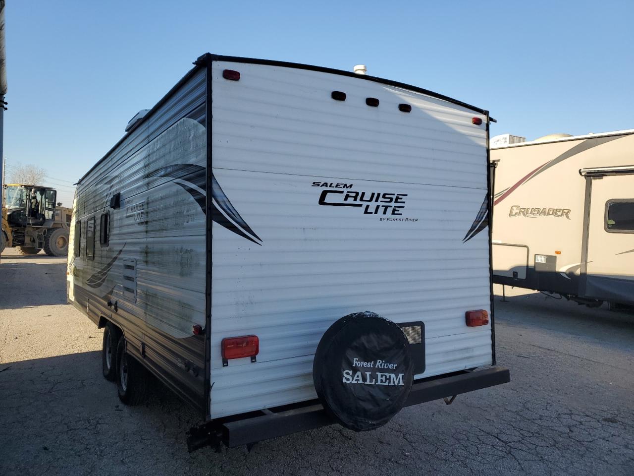 Image 3 of 2015 WILDWOOD SALEM 2015 with VIN 4X4TSMB21F7407512