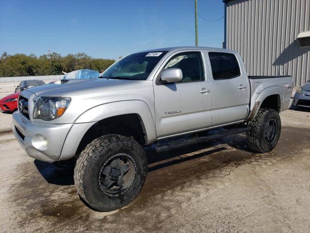 Obraz 1 z 2010 TOYOTA TACOMA DOUBLE CAB 2010 z VIN 3TMLU4EN4AM040352