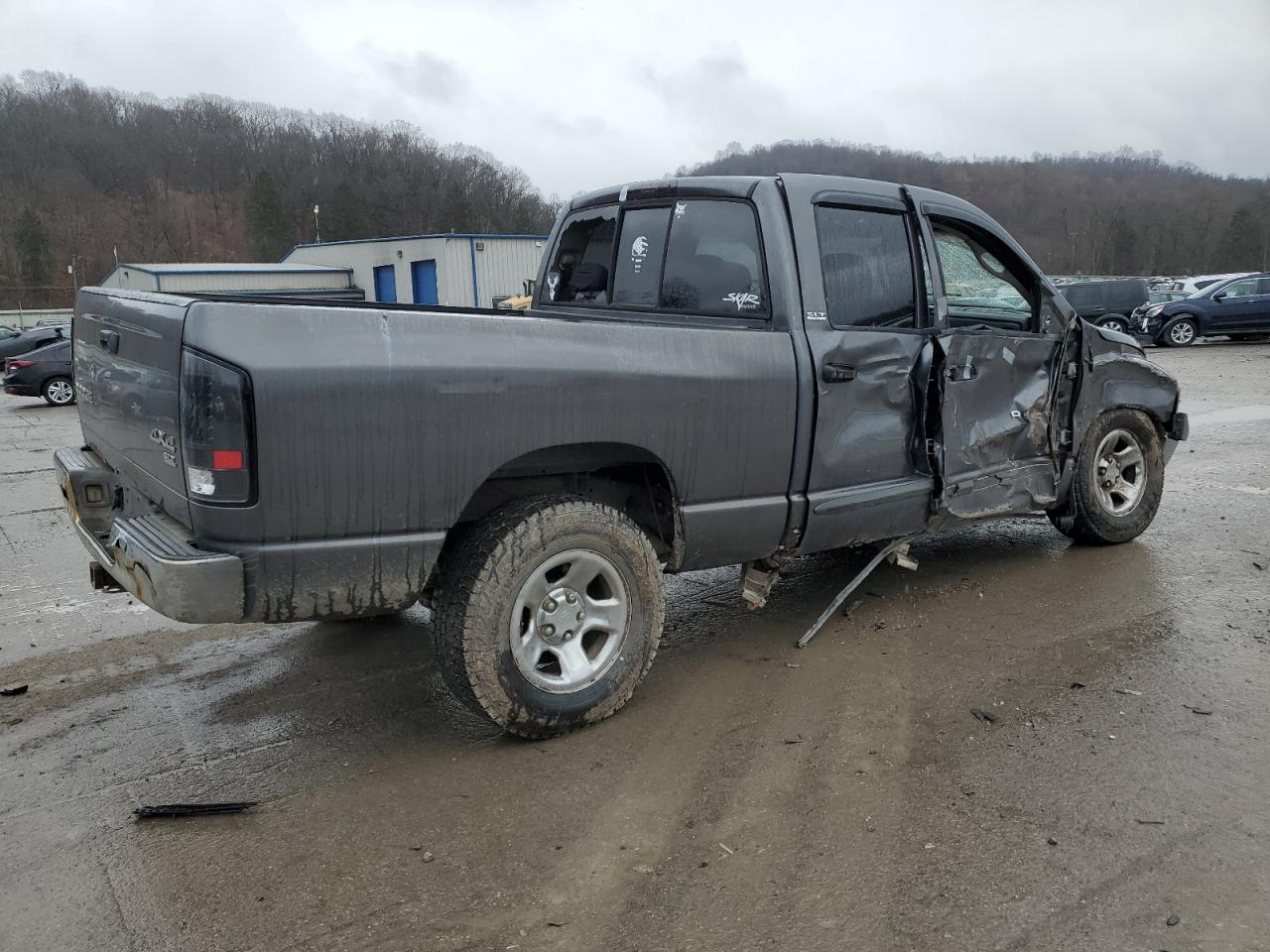 Image 3 of 2002 DODGE RAM 1500  2002 with VIN 1D7HU18Z02S585854