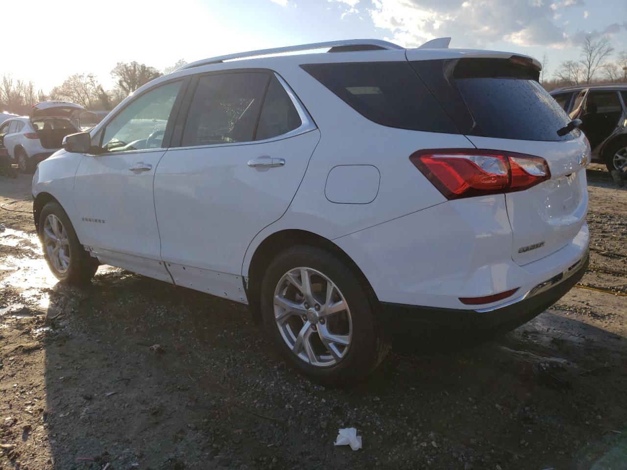 Obraz 2 z 2020 CHEVROLET EQUINOX PREMIER 2020 z VIN 3GNAXNEV9LS586252