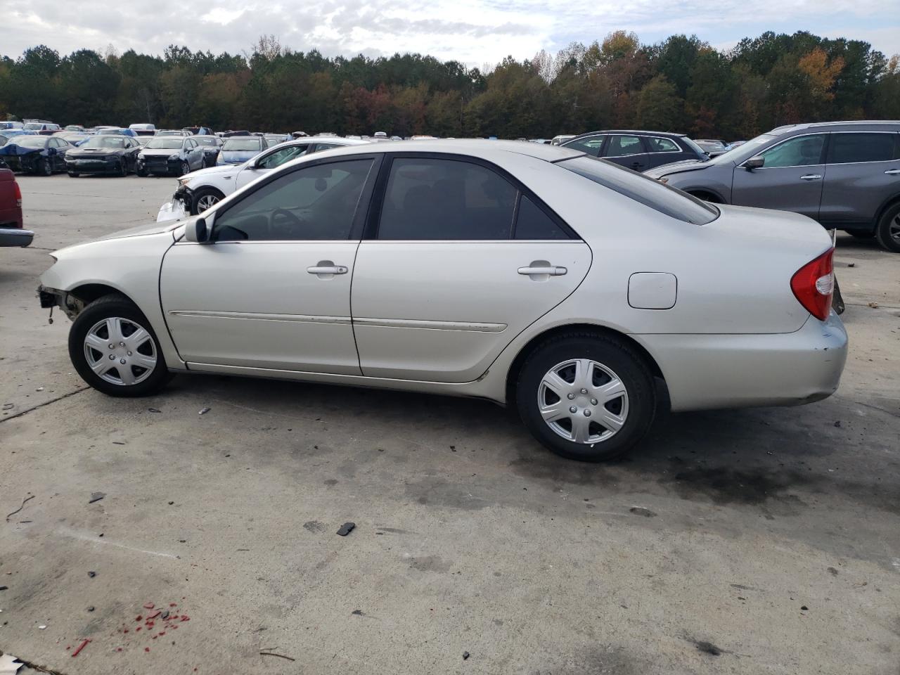 Image 2 of 2003 TOYOTA CAMRY LE 2003 with VIN 4T1BE32K03U742367
