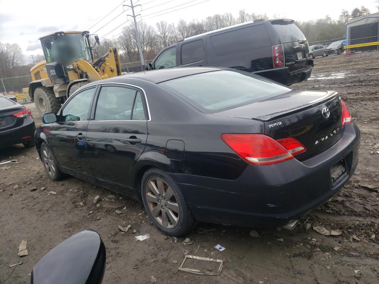 Image 2 of 2005 TOYOTA AVALON XL 2005 with VIN 4T1BK36B25U029086