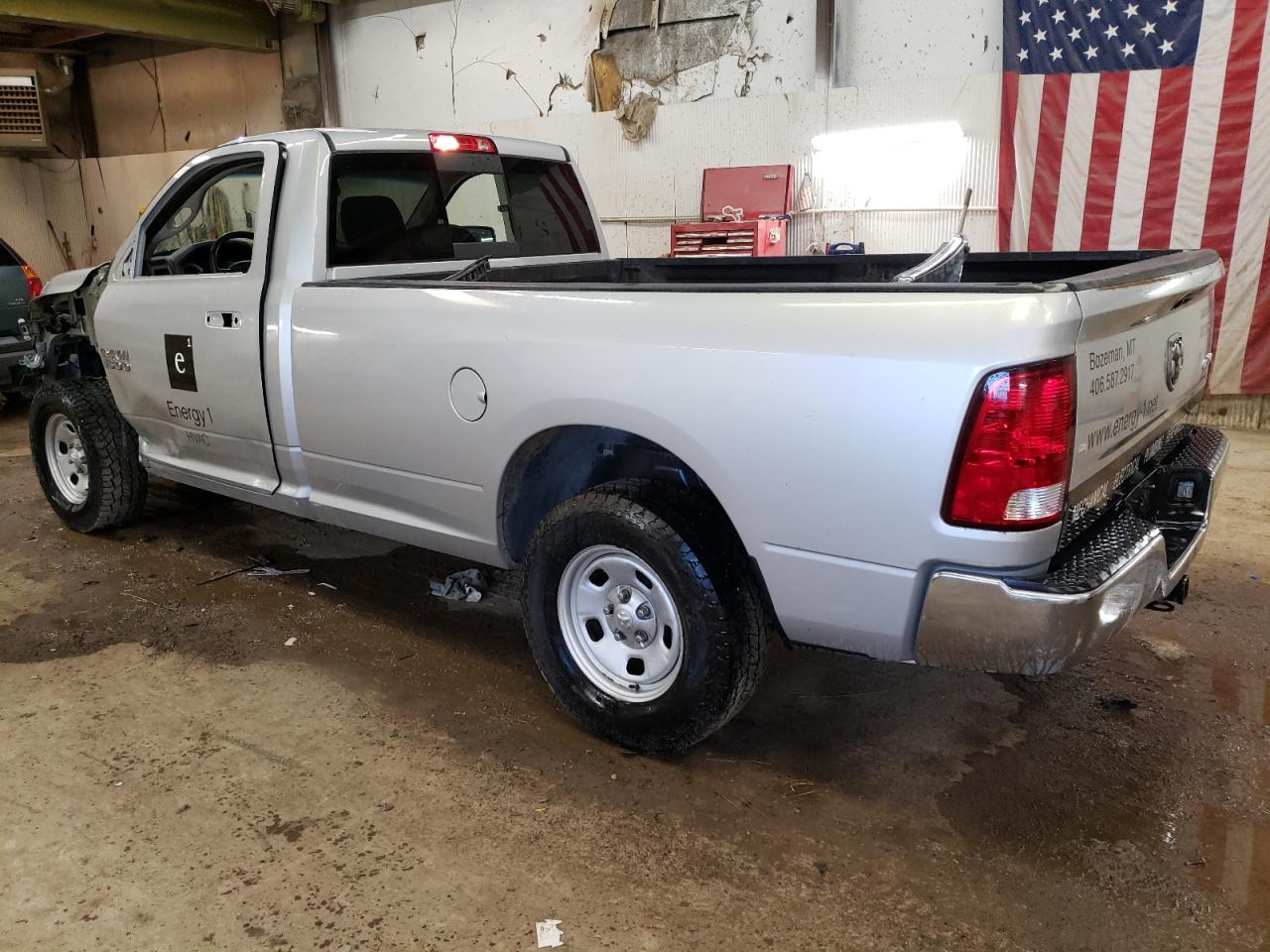 Image 2 of 2018 RAM 1500 ST 2018 with VIN 3C6JR7DT6JG140422