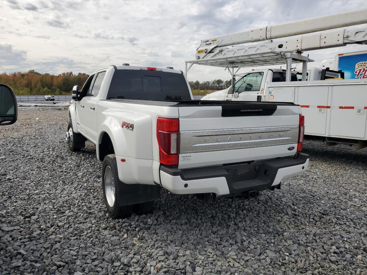 Image 2 of 2020 FORD F450 SUPER DUTY 2020 with VIN 1FT8W4DT5LEC67431