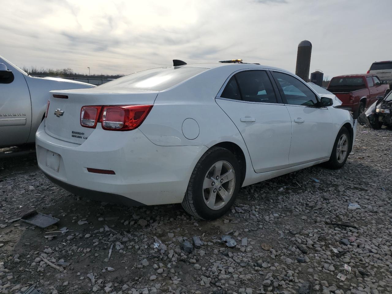 Obraz 3 z 2015 CHEVROLET MALIBU LS 2015 z VIN 1G11B5SL2FF118620