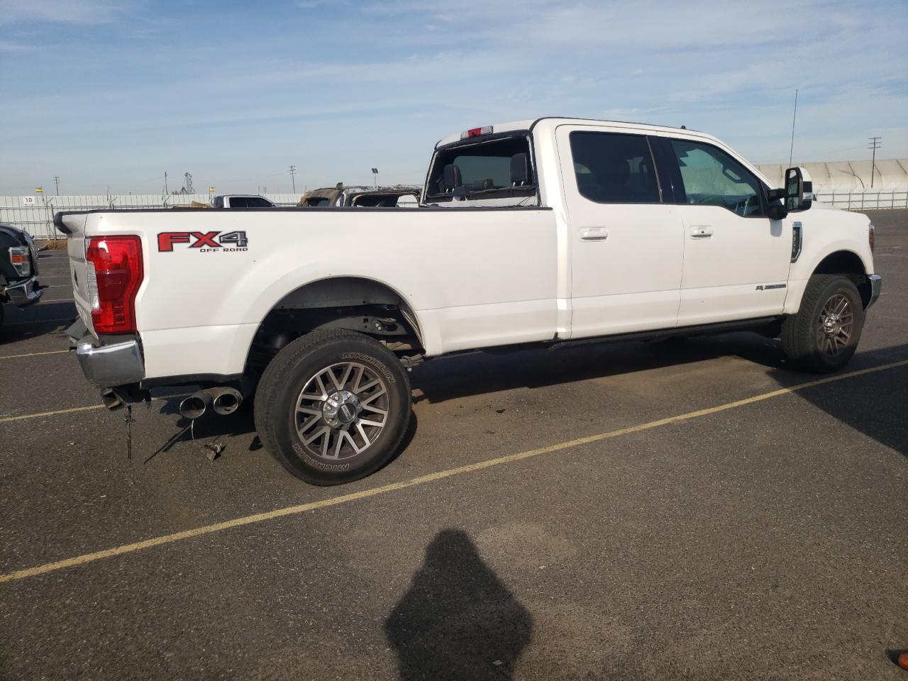 Image 3 of 2019 FORD F350 SUPER DUTY 2019 with VIN 1FT8W3BTXKED94462