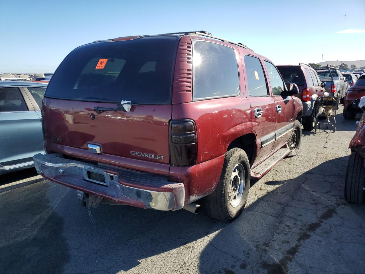 Image 3 of 2001 CHEVROLET TAHOE C1500 2001 with VIN 1GNEC13T81R172550