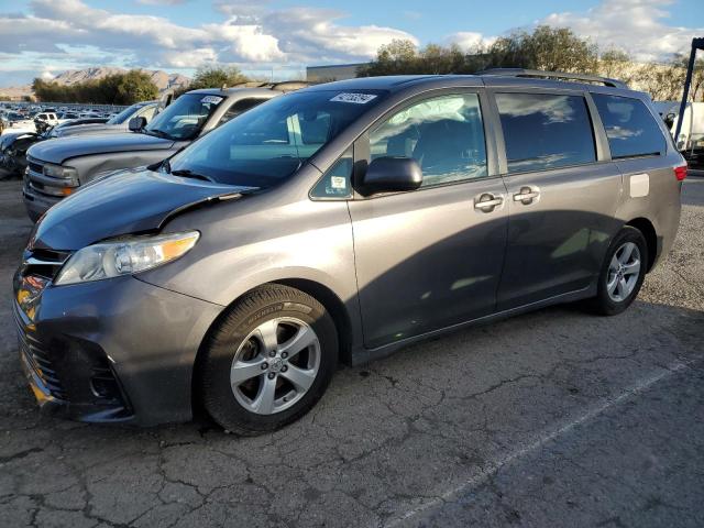 Image 1 of 2018 TOYOTA SIENNA LE 2018 with VIN 5TDKZ3DC6JS927555