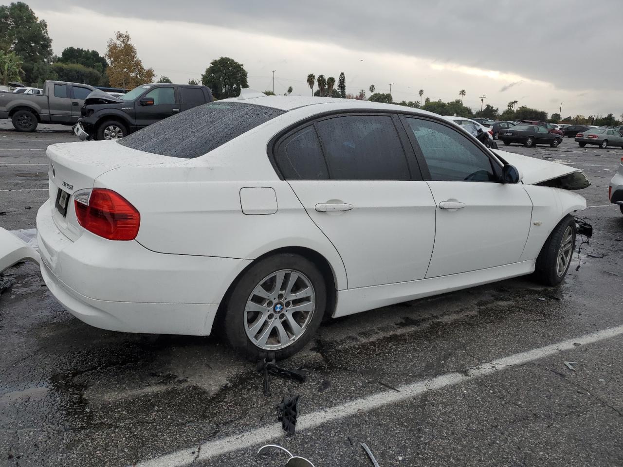 Image 3 of 2006 BMW 325 I AUTOMATIC 2006 with VIN WBAVB17566NK40265