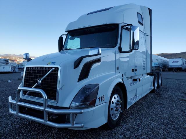 Изображение 2 2016 VOLVO VN VNL 2016 с VIN 4V4NC9EH3GN951701