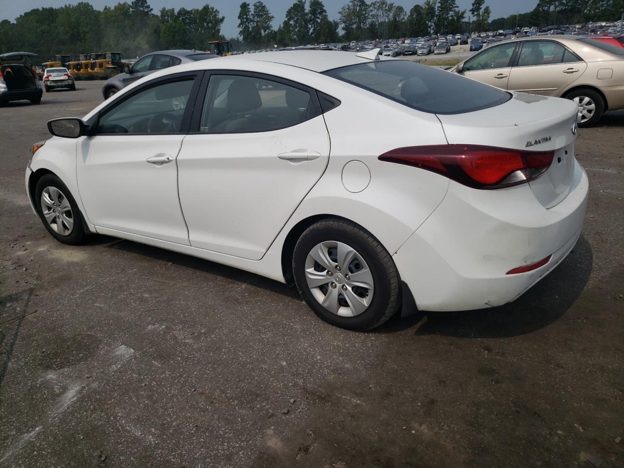 Obraz 2 z 2016 HYUNDAI ELANTRA SE 2016 z VIN 5NPDH4AE0GH679311