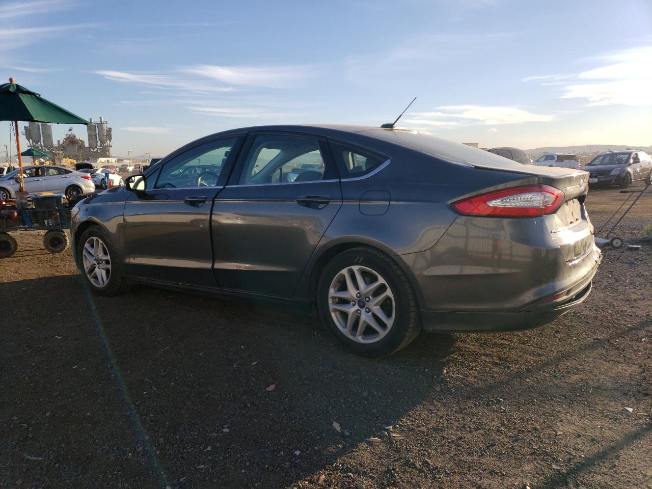 Obraz 2 z 2016 FORD FUSION SE 2016 z VIN 3FA6P0H71GR342208