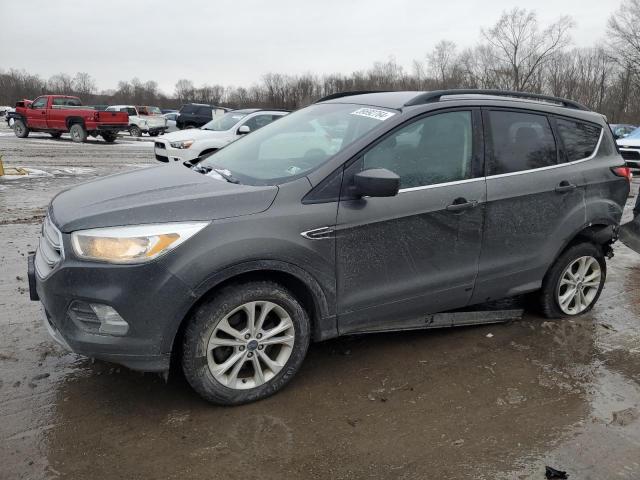 Obraz 1 z 2018 FORD ESCAPE SE 2018 z VIN 1FMCU9GD6JUB44186