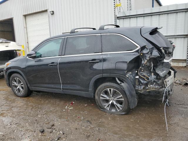 Obraz 2 z 2019 TOYOTA HIGHLANDER LE 2019 z VIN 5TDZARFH5KS044341