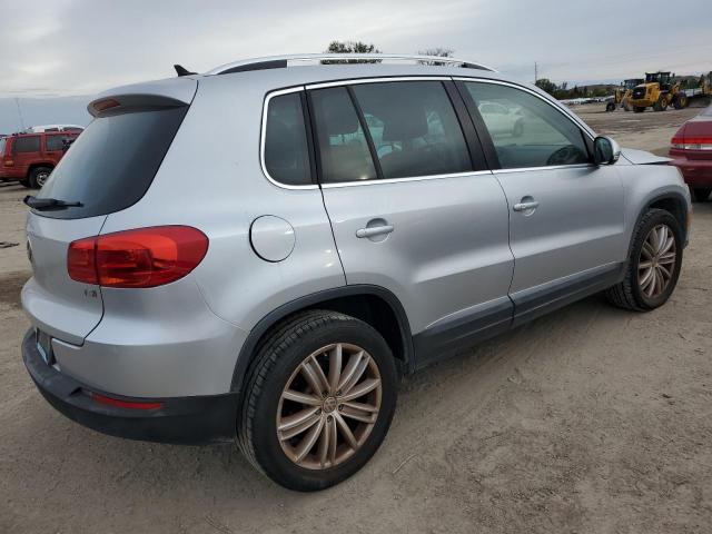 Image 3 of 2016 VOLKSWAGEN TIGUAN S 2016 with VIN WVGAV7AX7GW562054