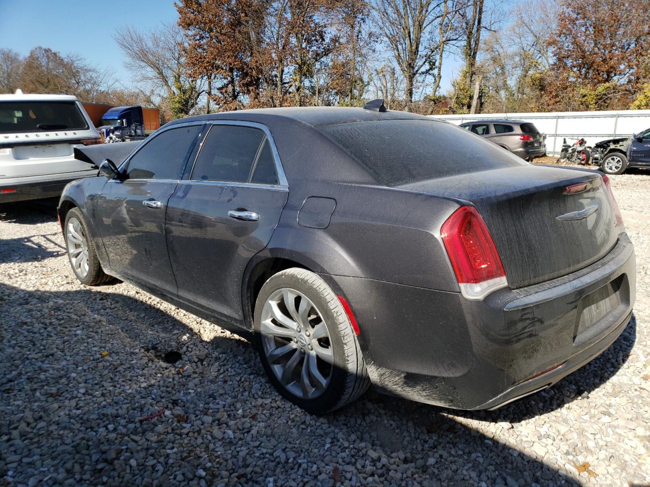 Obraz 2 z 2019 CHRYSLER 300 LIMITED 2019 z VIN 2C3CCAEG7KH698173