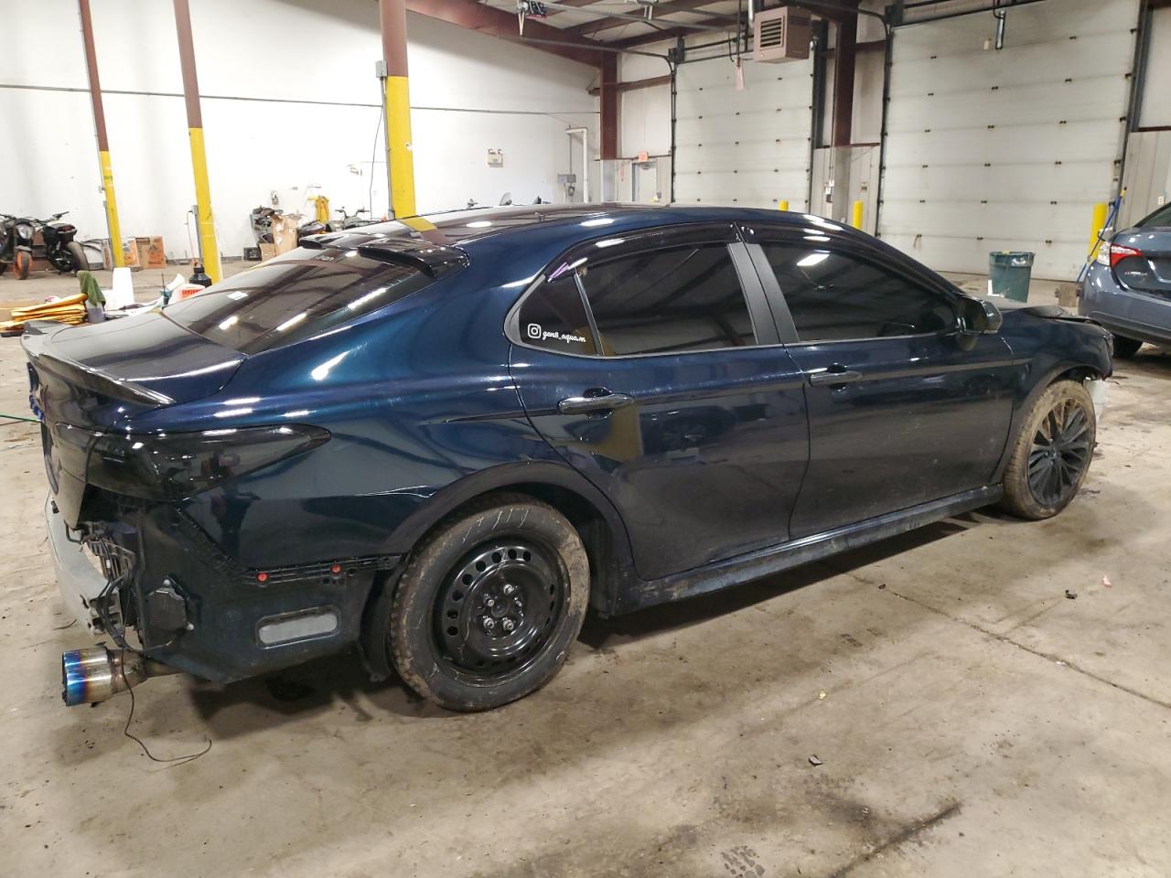 Obraz 3 z 2018 TOYOTA CAMRY L 2018 z VIN 4T1B11HK9JU626301